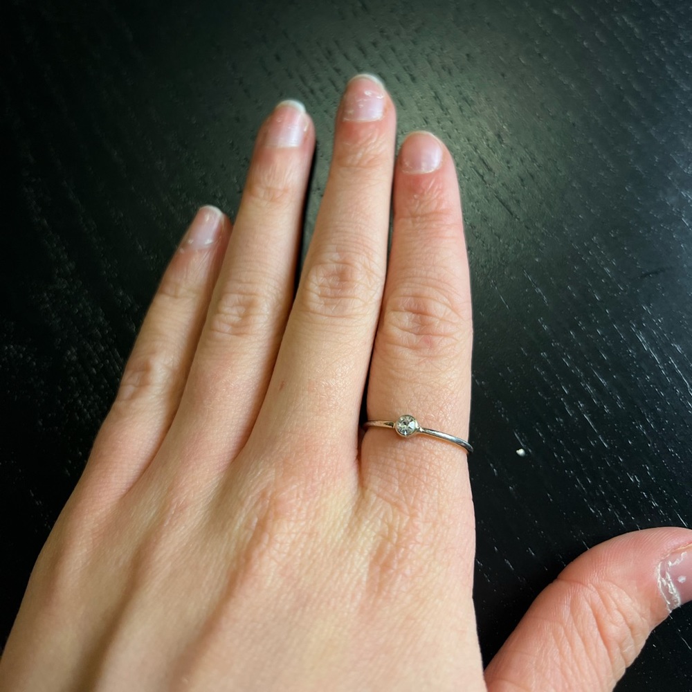 Small Stone Ring - Picture 2 of 3